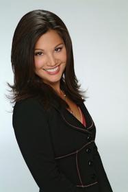 Victoria Recano, from television's "The Insider" and<br>"Entertainment Tonight," will lead the pack as the<br>Grand Marshall for the 2007 ING Bay to Breakers 12K,<br>on Sunday, May 20, 2007.