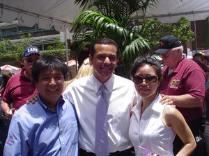Mayor Antonio Villaraigosa with Initial Tropical<br>Plants Roel Ventura and Angie Leung