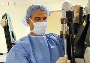 The Mount Sinai Medical Center and Intuitive Surgical, Inc. present a live webcast on OR-Live.com featuring David B. Samadi, M.D., Chief of Robotics and Minimally Invasive Surgery in the Department of Urology at Mount Sinai. Dr. Samadi narrates case video of a robotic radical prostatectomy utilizing the da Vinci S HD Surgical System and conducts a live question and answer session with viewers on the efficacy of open, laparoscopic, and robotic prostate surgeries. 
