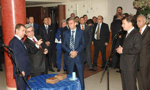 Pictured on left, President of Republic of Armenia Serge Sarkisyan and President of Russian Federation Dmitry Medvedev; seen on table are Airspan subscriber products: MiMAX - USB mobile WiMAX device and a blue EasyST --  indoor/desktop self-install device