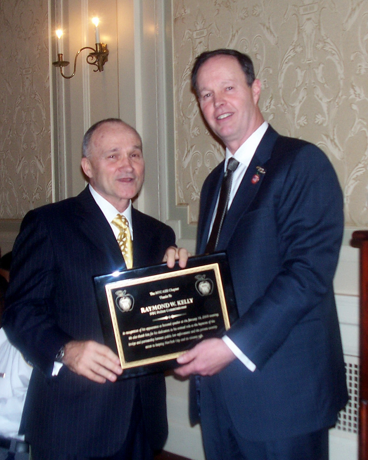 AlliedBarton's Lawrence Loesch Sworn in as New York City ASIS Chapter