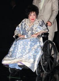 Elizabeth Taylor
Academy Award(R)-winning Actress