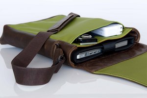 The WaterField Designs Muzetto and SleeveCase for the Unibody MacBook