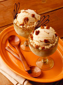 Dulce de Leche with Hot Spiced Pecans