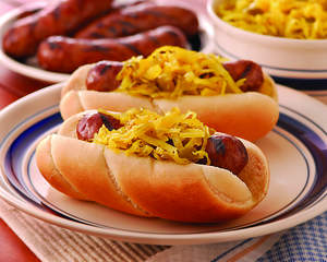 Grilled Bratwurst with Chow-Chow
Recipe created by Barbecue Expert Chris Lilly on Behalf of Kingsford(R) Charcoal