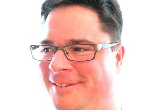 davidbthomas-headshot