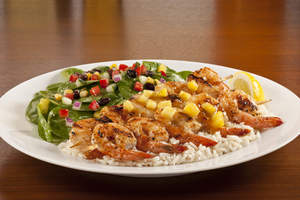 Spicy Pineapple Glazed Shrimp & Spinach (Weight Watchers PointsPlus value: 8): Two pineapple glazed skewers of grilled shrimp atop white rice, served with a tender spinach salad with black bean and corn salsa and diced cucumbers.