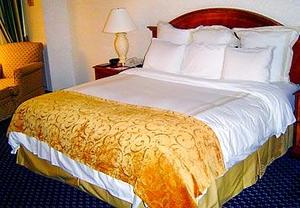 mobile alabama airport hotels