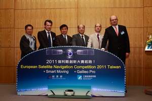 From left to right: Chen-Wen Wu, General Director of ICL, ITRI; Thorsten Rudolph, Managing Director of AZO; Jyuo-Min Shyu, President of ITRI; Jet Shu, Advisor of DOIT, MOEA; Nicolas Baudouin, Policy Officer of EETO; Pascal Viaud, managing director of ECCT