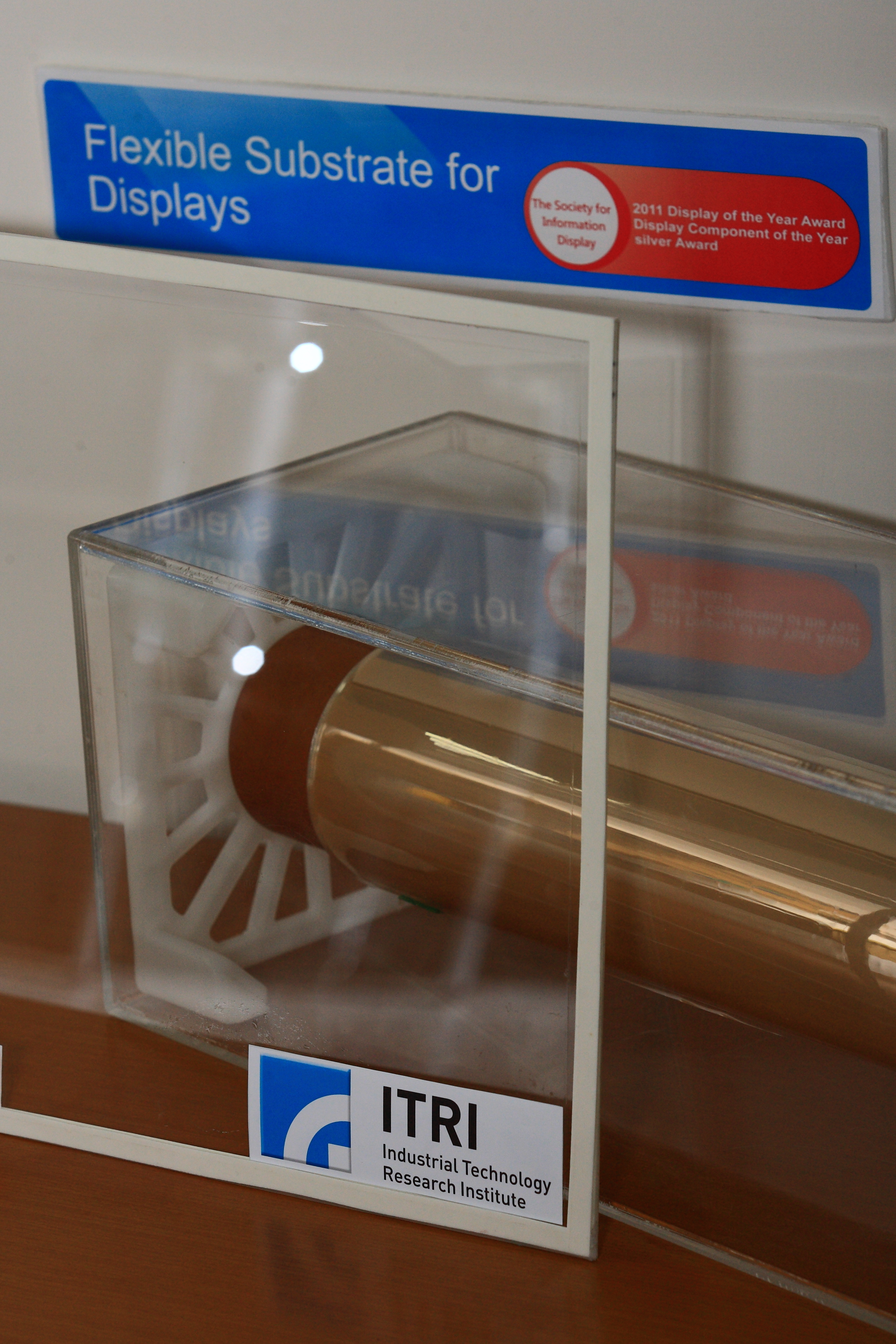 ITRI's Flexible Substrate for Displays Receives SID Display Component