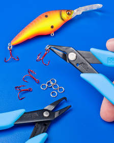 split ring pliers designed for fishing lure manufacturers and fisherman alike 