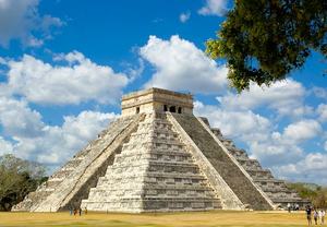 Descubra la cuenta regresiva del calendario Maya en hoteles cerca del parque xcaret