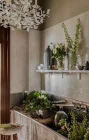 At the Junior League of Boston's Show House, Marilyn MacLeod transformed a potter's room into La Petite Fleur, an intimate setting in which to clip and arrange floral bouquets.