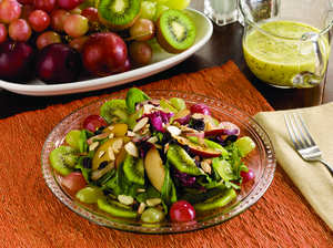 Spinach Salad with fresh Grapes, Plums, Peaches and Kiwis