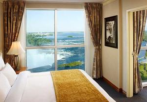 Niagara Falls luxury hotel