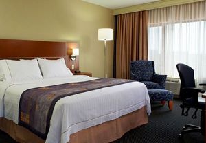 Montreal airport hotel suites