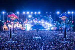 Fans will be blown away at EDC New York by Insomniac’s signature creative atmosphere, which will include over-the-top production across four stages, including the East Coast debut of the iconic 100-foot animatronic Owl stage which unveiled to a sold out crowd at EDC Las Vegas 2013.