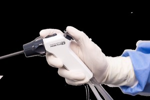 The ENDOPATH® Probe Plus II offers the flexibility of four interchangeable handles and nine shafts to allow for multiple configurations to best meet surgeon’s needs.