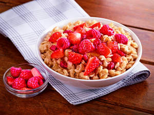 Red Fruit Trio Oatmeal