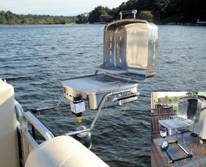The Land & Lake Grill is perfect for houseboat and pontoons.  It can also be configured to be free standing for use on a deck, dock or pier.