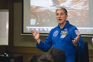 NASA Astronaut Dr Thomas At The Ritz Carlton Dubai IFC