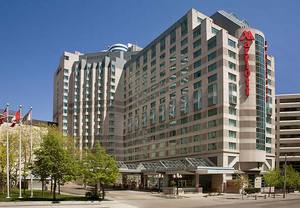 Toronto luxury hotels