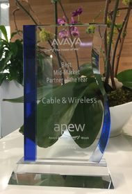 Imagen: Avaya reconoció a Cable & Wireless Communications como Socio del Año en el Mercado de Medianas Empresas en América Central y el Caribe durante su reciente Semana del Socio. 