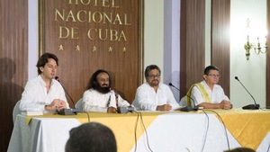 FARC Leader Ivan Marquez declared that after meeting Sri Sri they have agreed to adopt Gandhian principle of Nonviolence.