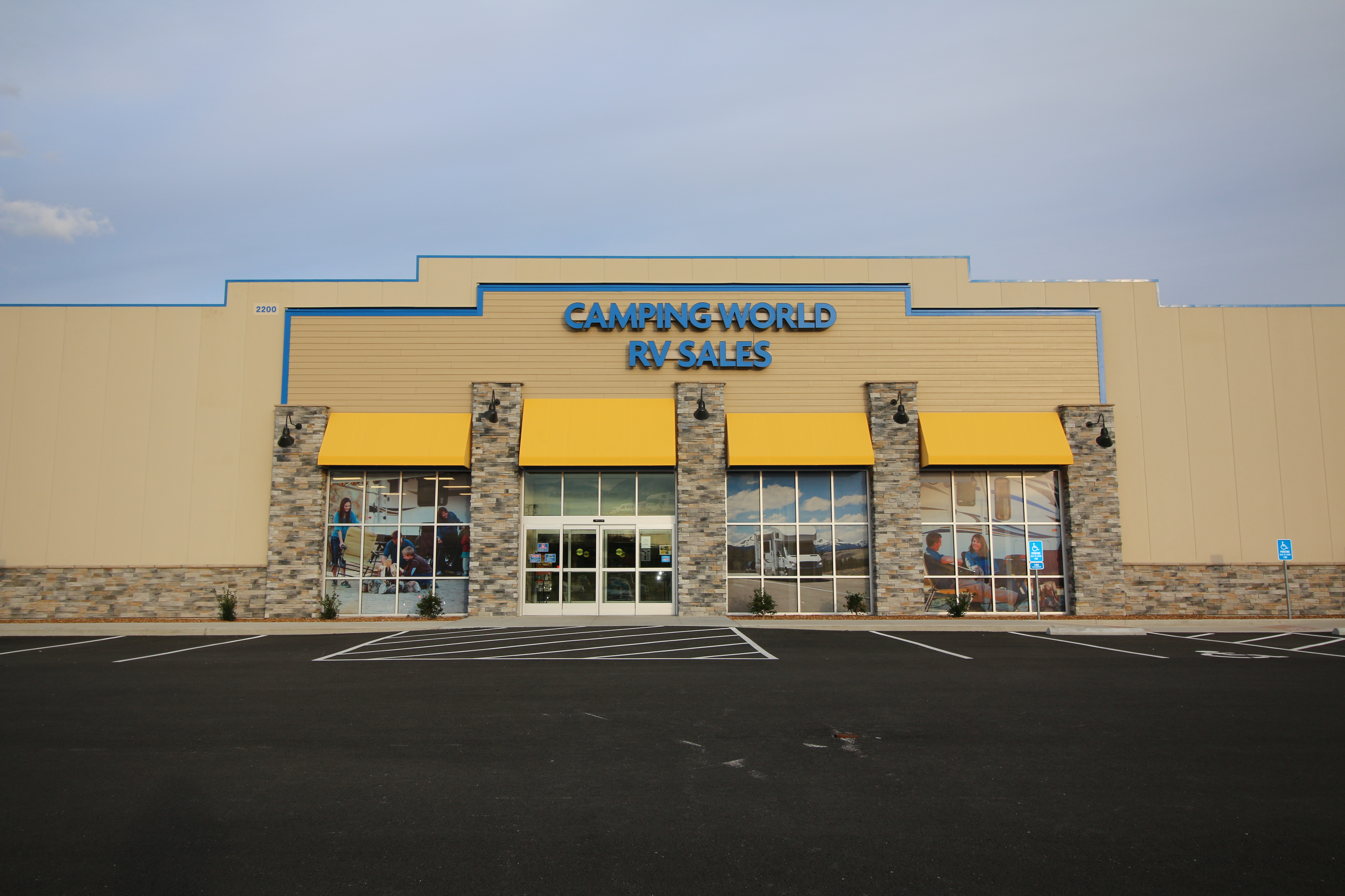 Camping World and Good Sam Celebrate Grand Opening of RV SuperCenter in Greater St. Louis ...