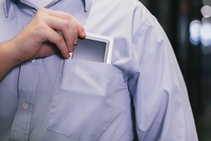 Integrated Biometrics' Five-O: The First FBI-Certified Optical 10-print Fingerprint Scanner That Fits in A Shirt Pocket