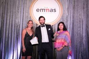 MOVE Guides accepting the 2017 FEM APAC EMMA for Relocation Management Company of the Year 
